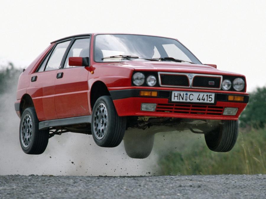  Lancia Delta HF Integrale 16v 1989 года  (фото 8 из 9)